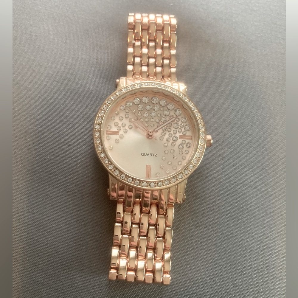 *NEW* Rose Gold Women’s Watch